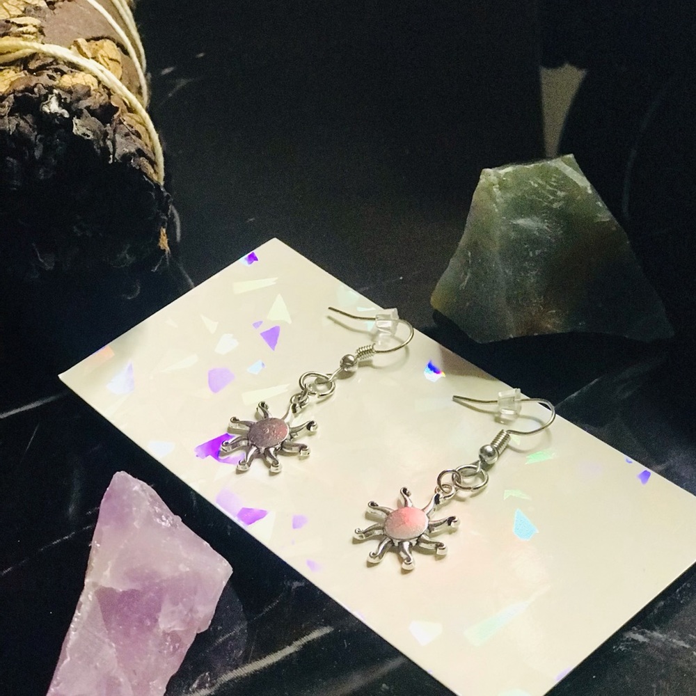 Handcrafted silver sunshine 🌞 dangle earrings